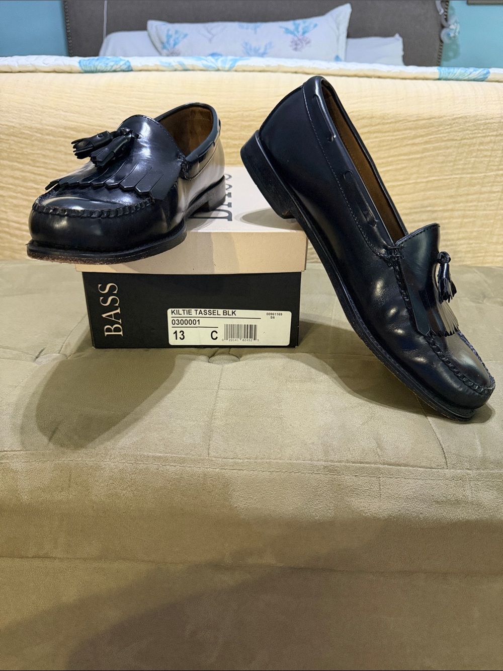 Bass Black Kiltie Tassel Loafers